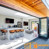 Garden room with internal bar and sky light and external overhang veranda area