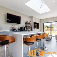Garden room with internal bar and sky light and external overhang veranda area